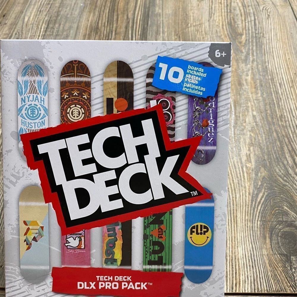 SOLD Tech Deck DLX Pro Pack 10 Boards Skateboards Fingerboards Age 6+ Spin - Picture 3 of 6